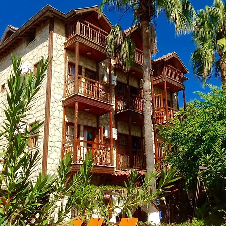 Tuana Hotel